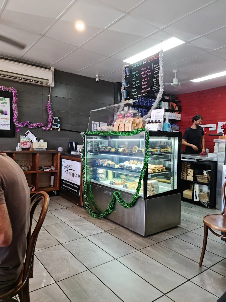 Vibe, Cenzo's Cafe And Pizzeria.