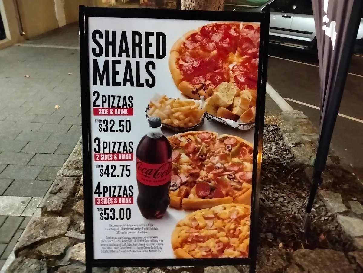 Menu, Pizza Hut Albany