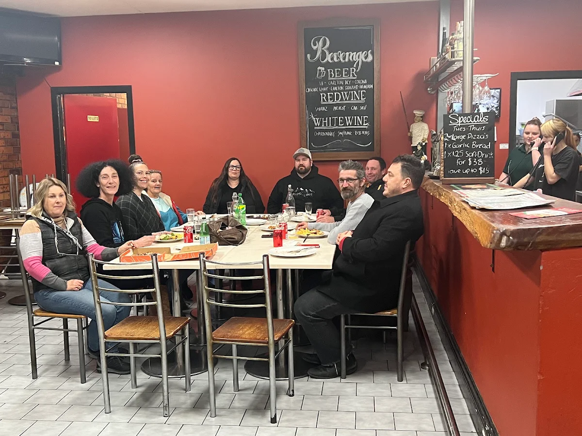 Vibe, Tony's Pizza Restaurant