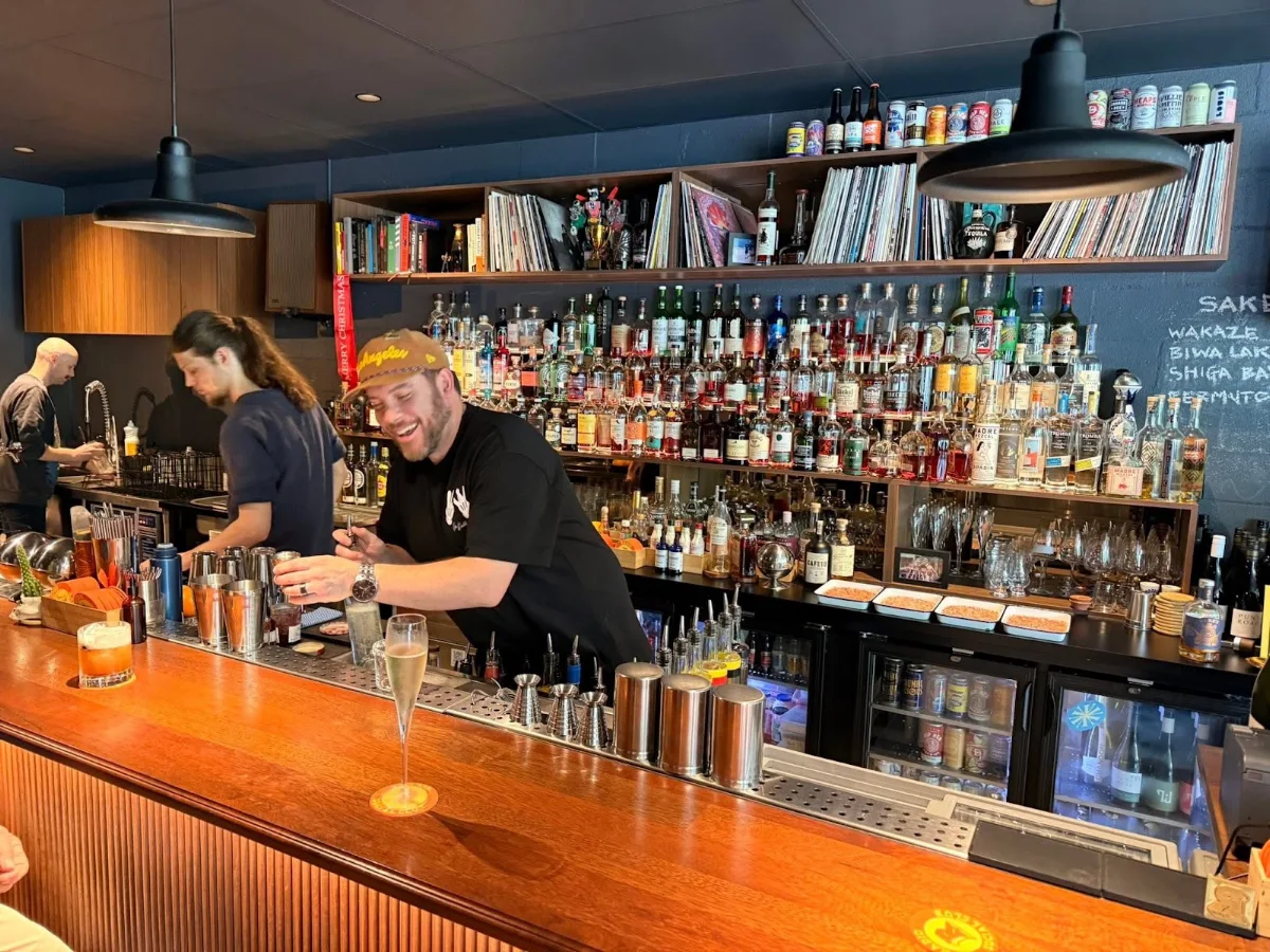 Vibe, Radio Social Club & Cocktail Bar