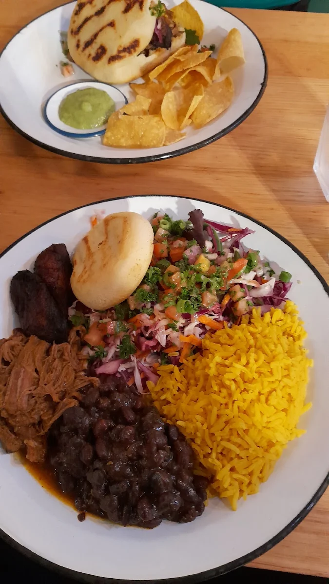 Food & drink, La Cha Cha Cabana