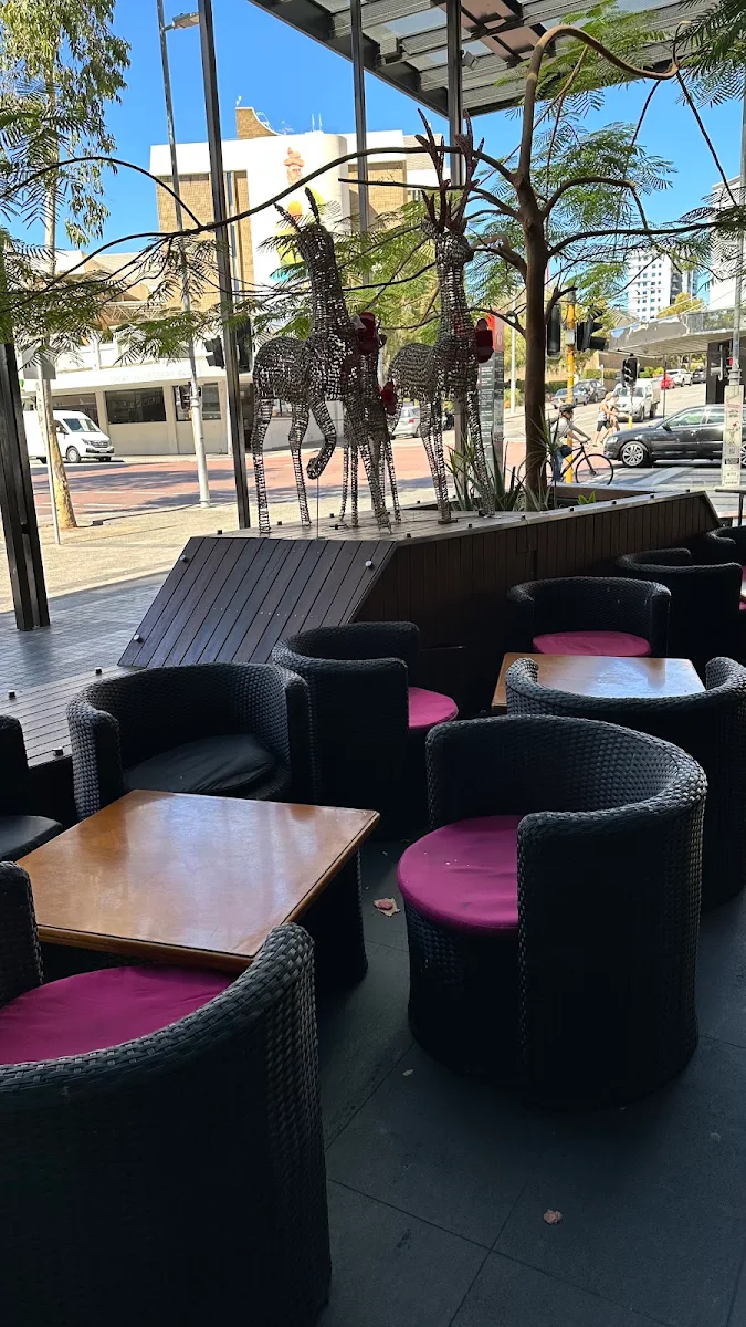 Vibe, U&I Cafe