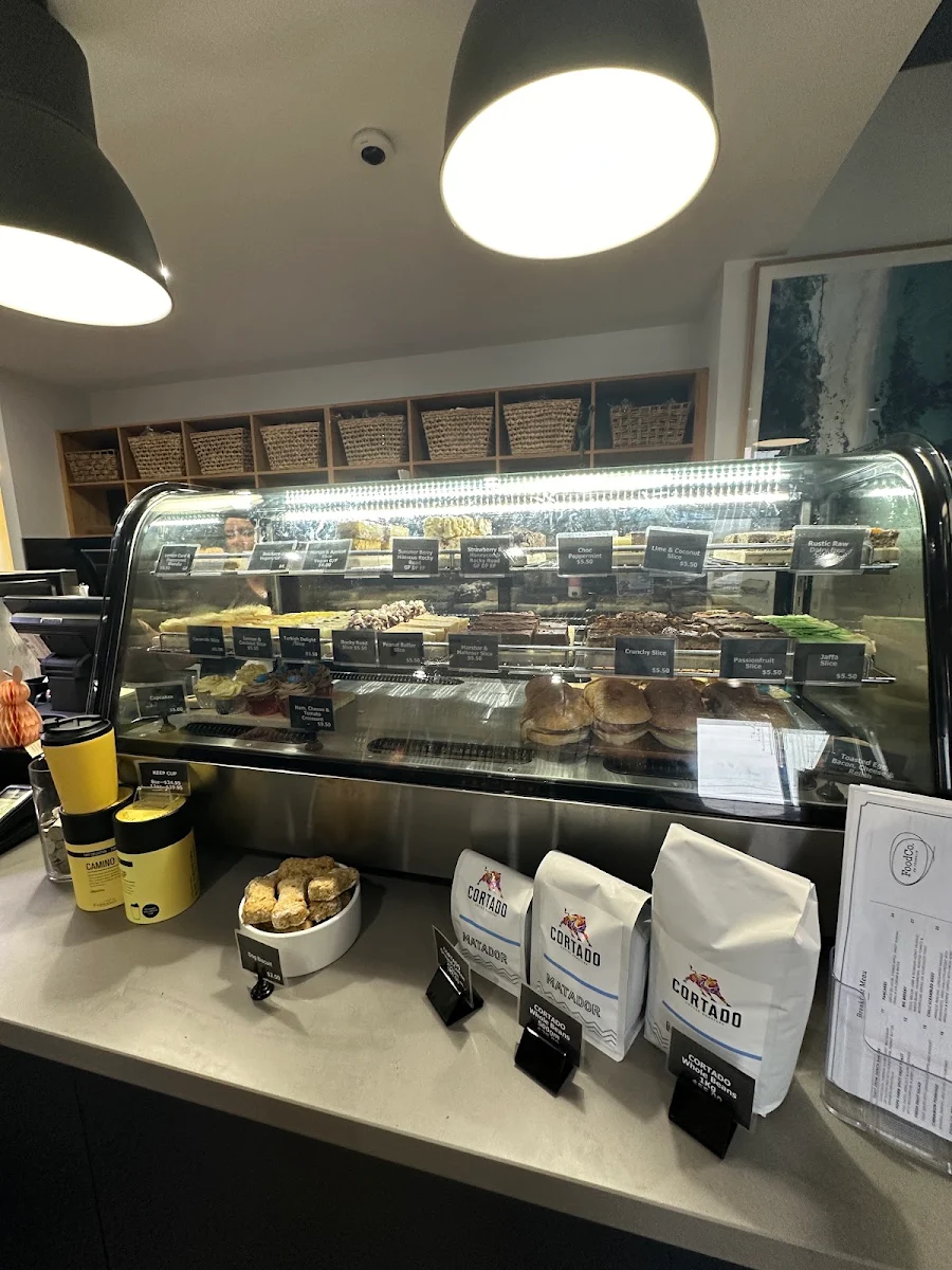 Vibe, Food Co, On Franklin