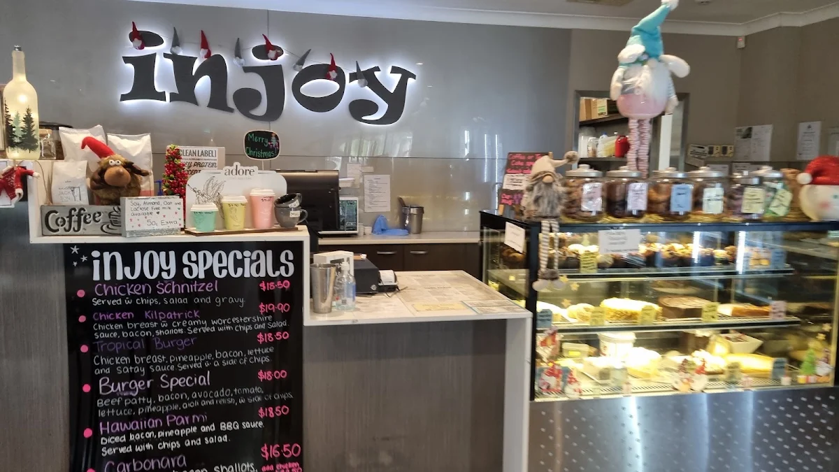 Vibe, Cafe Injoy