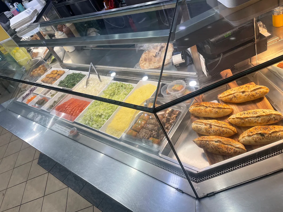 Vibe, Five Star Kebabs