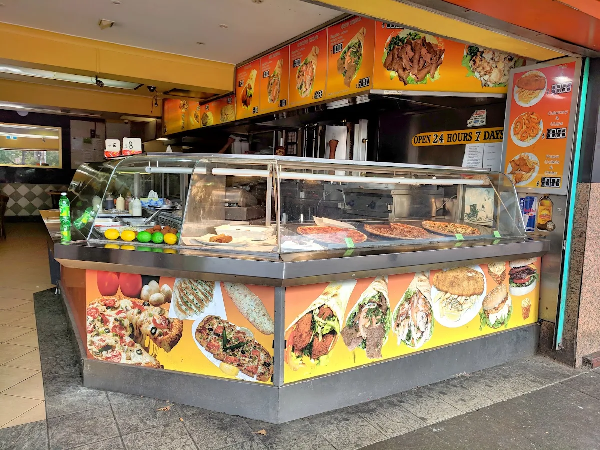 Vibe, Five Star Kebabs
