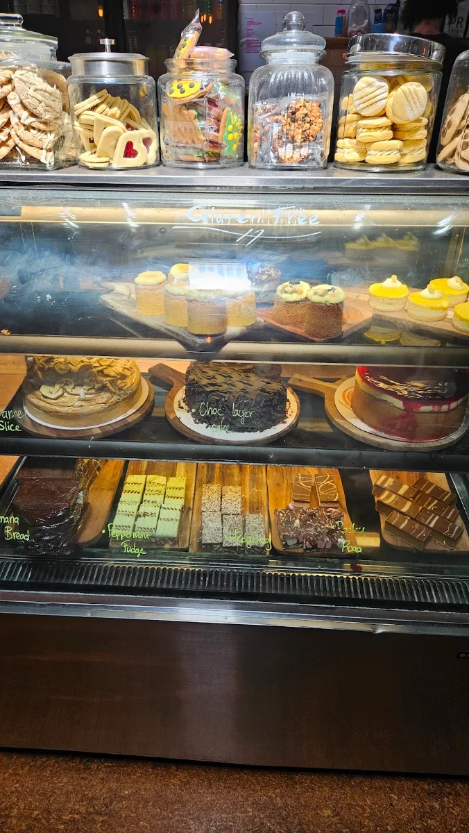 Vibe, Daily Dose Cafe