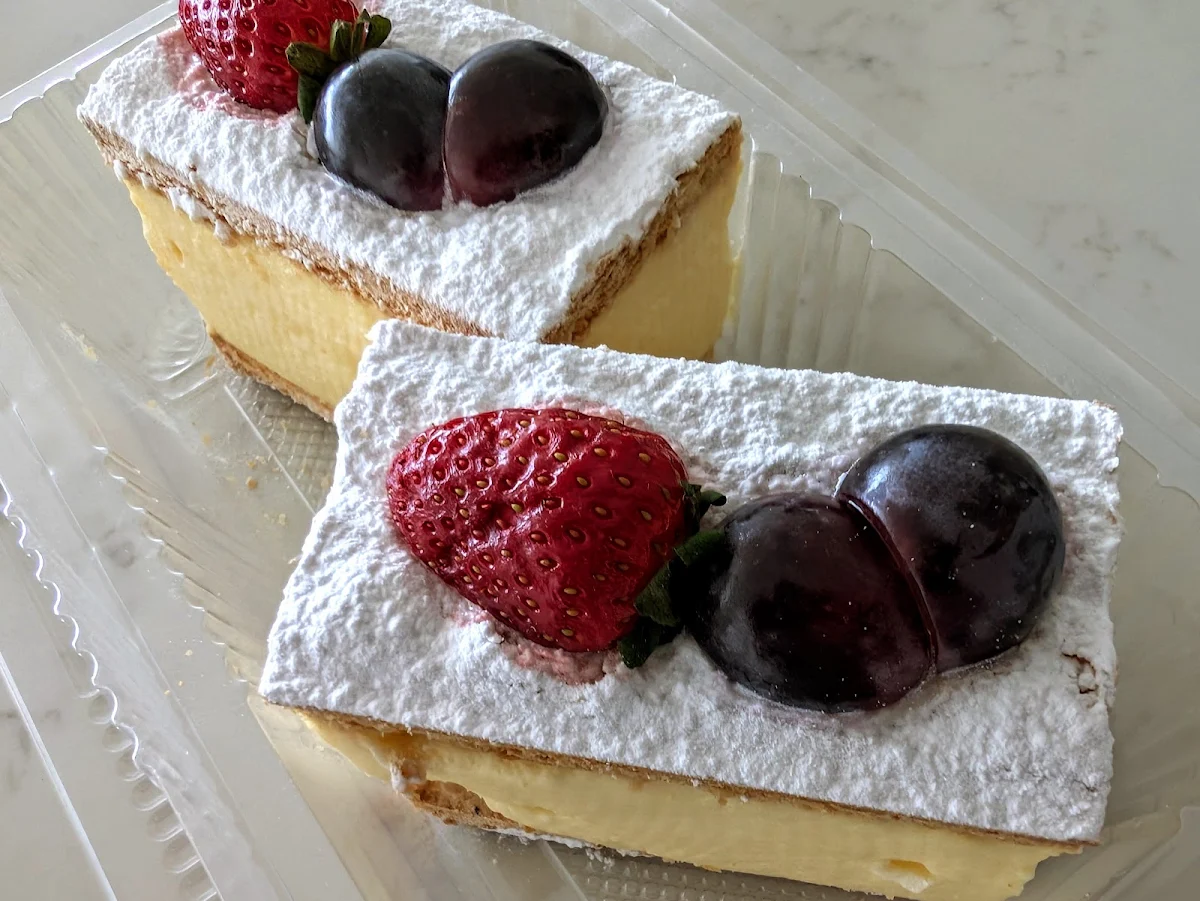 Food & drink, Le Artisan Bakery