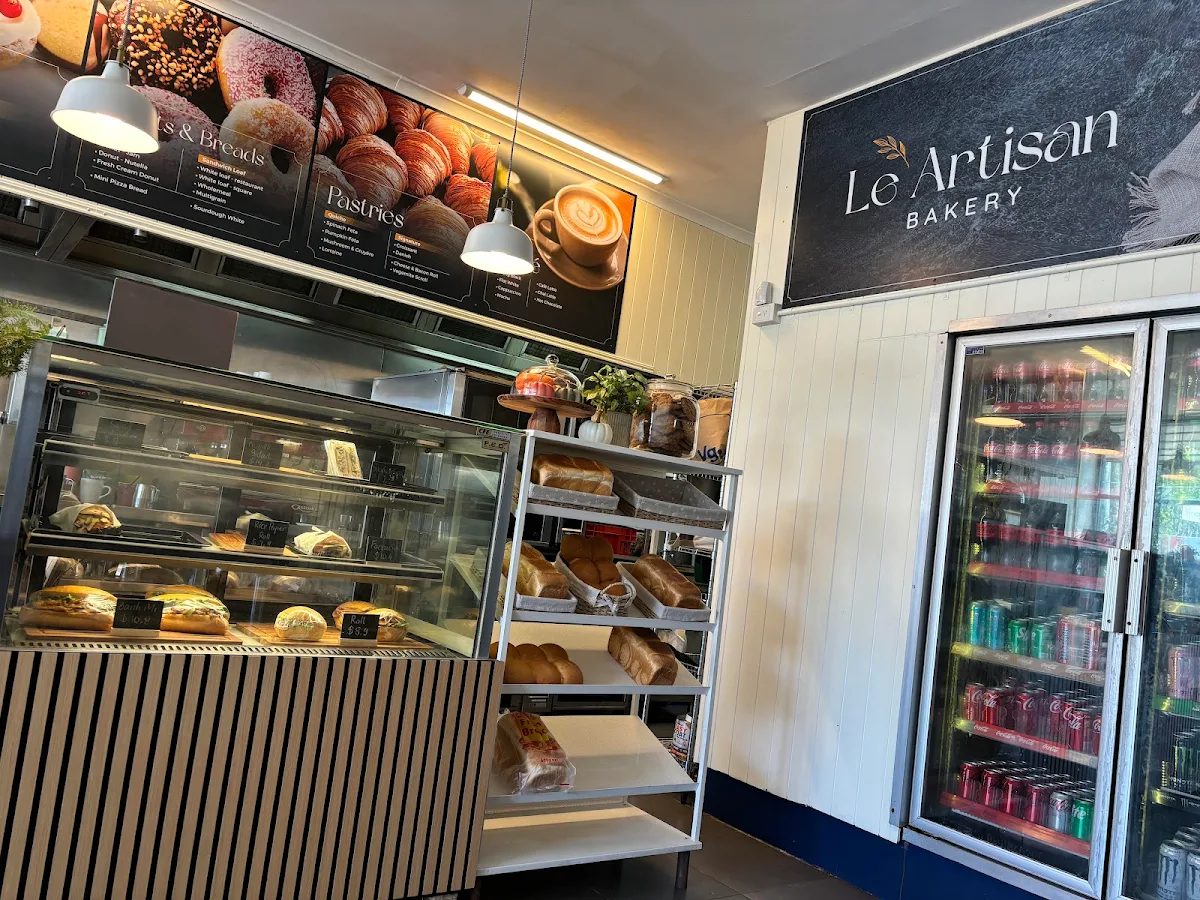 Vibe, Le Artisan Bakery