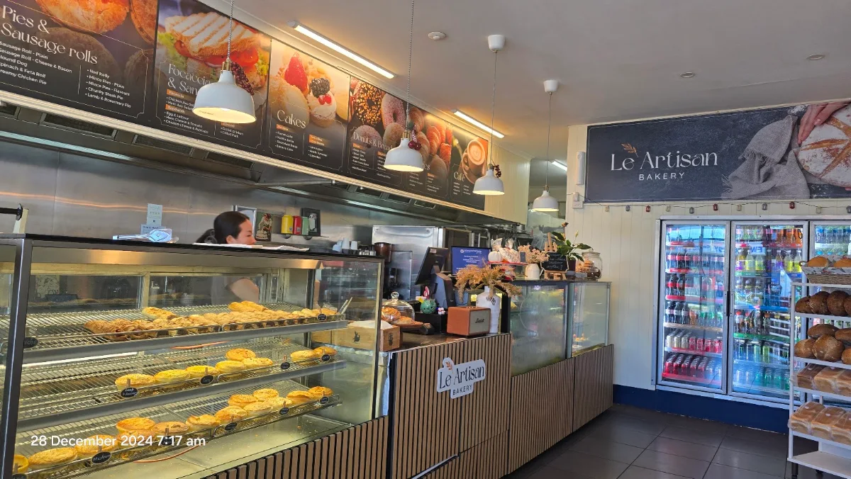 Vibe, Le Artisan Bakery