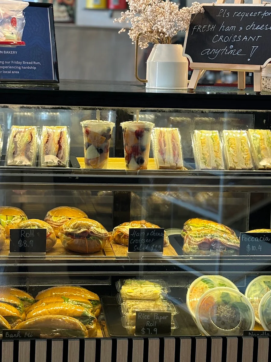 Vibe, Le Artisan Bakery
