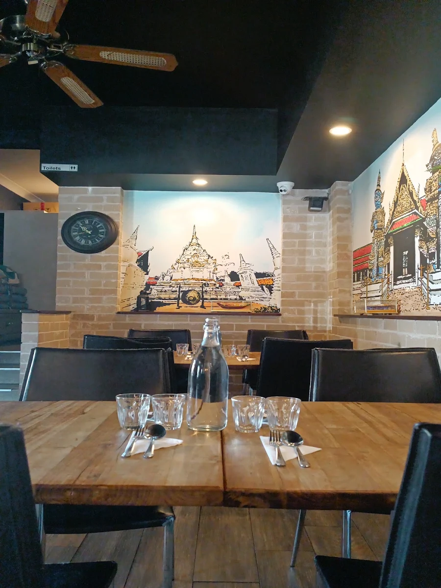 Vibe, We are Thai Restaurant