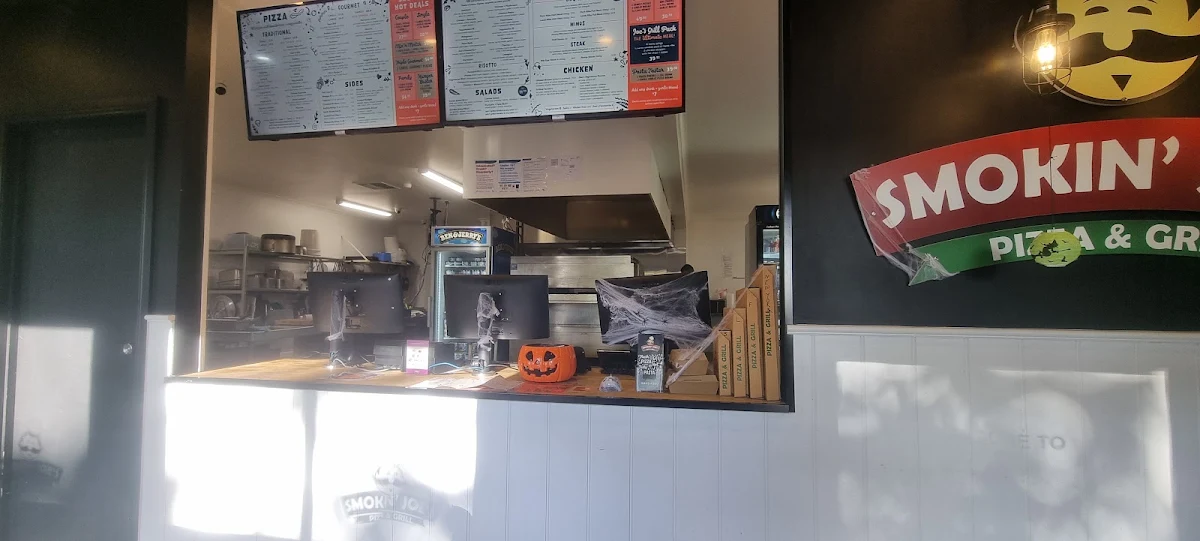 Menu, Smokin' Joe's Pizza & Grill - Flora Hill