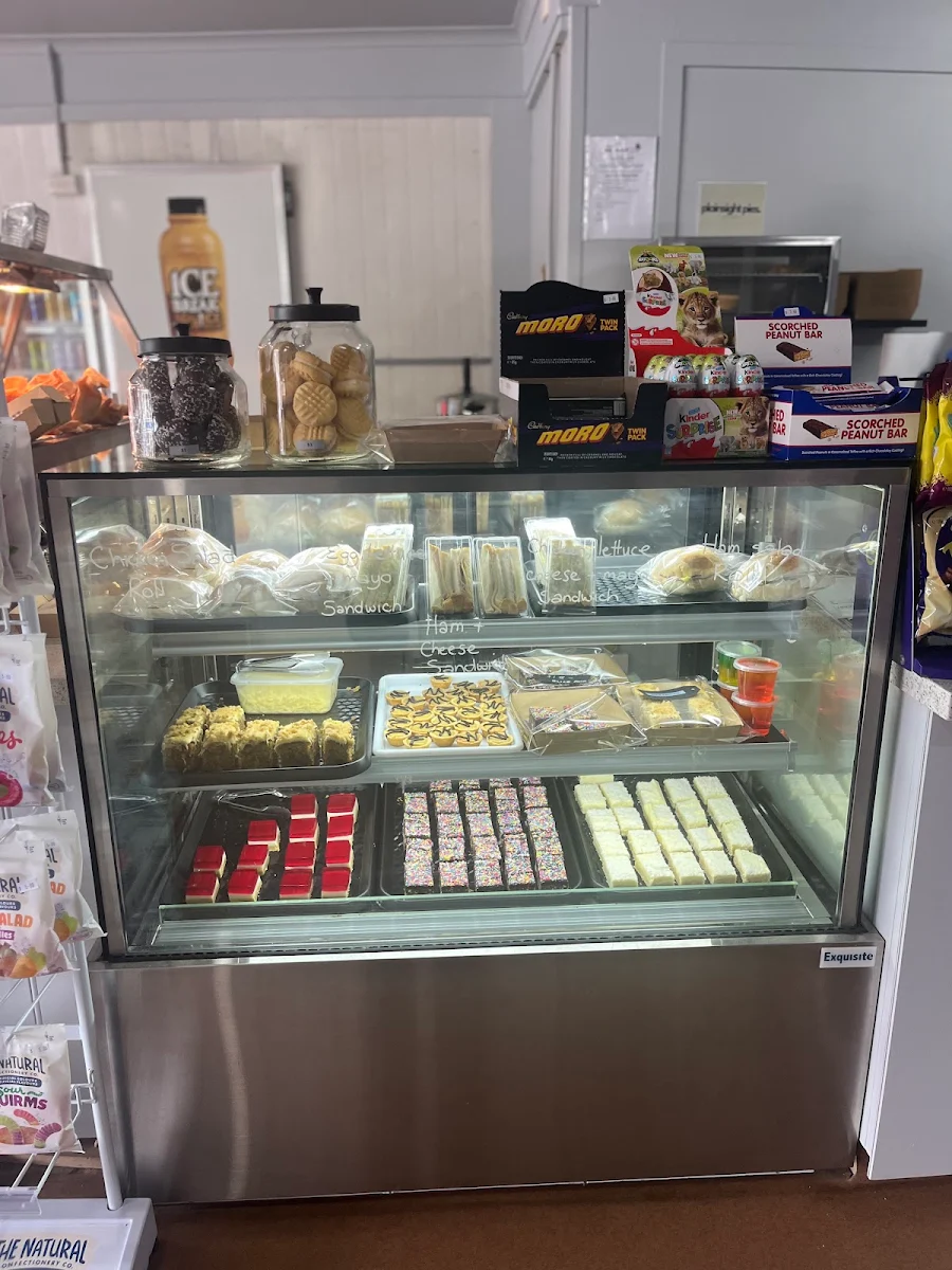 Vibe, Brown Hill General Store