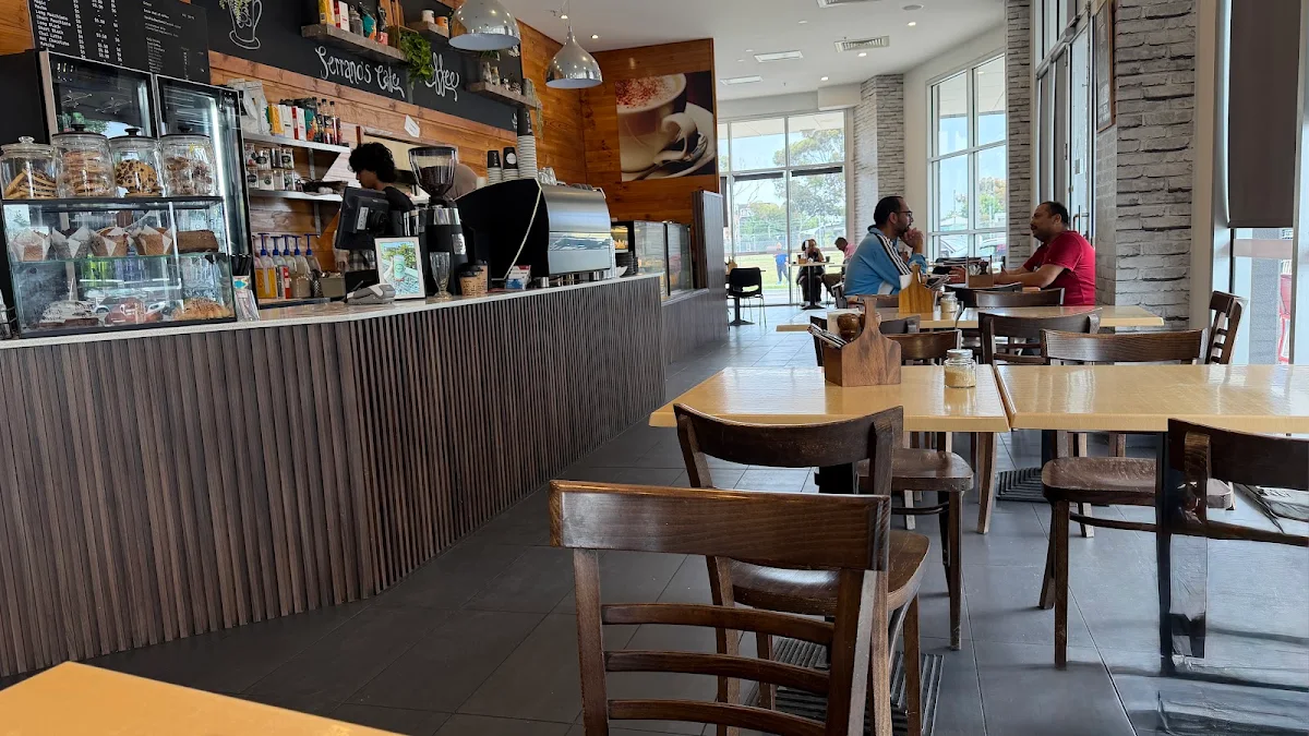 Vibe, Serrano's Cafe