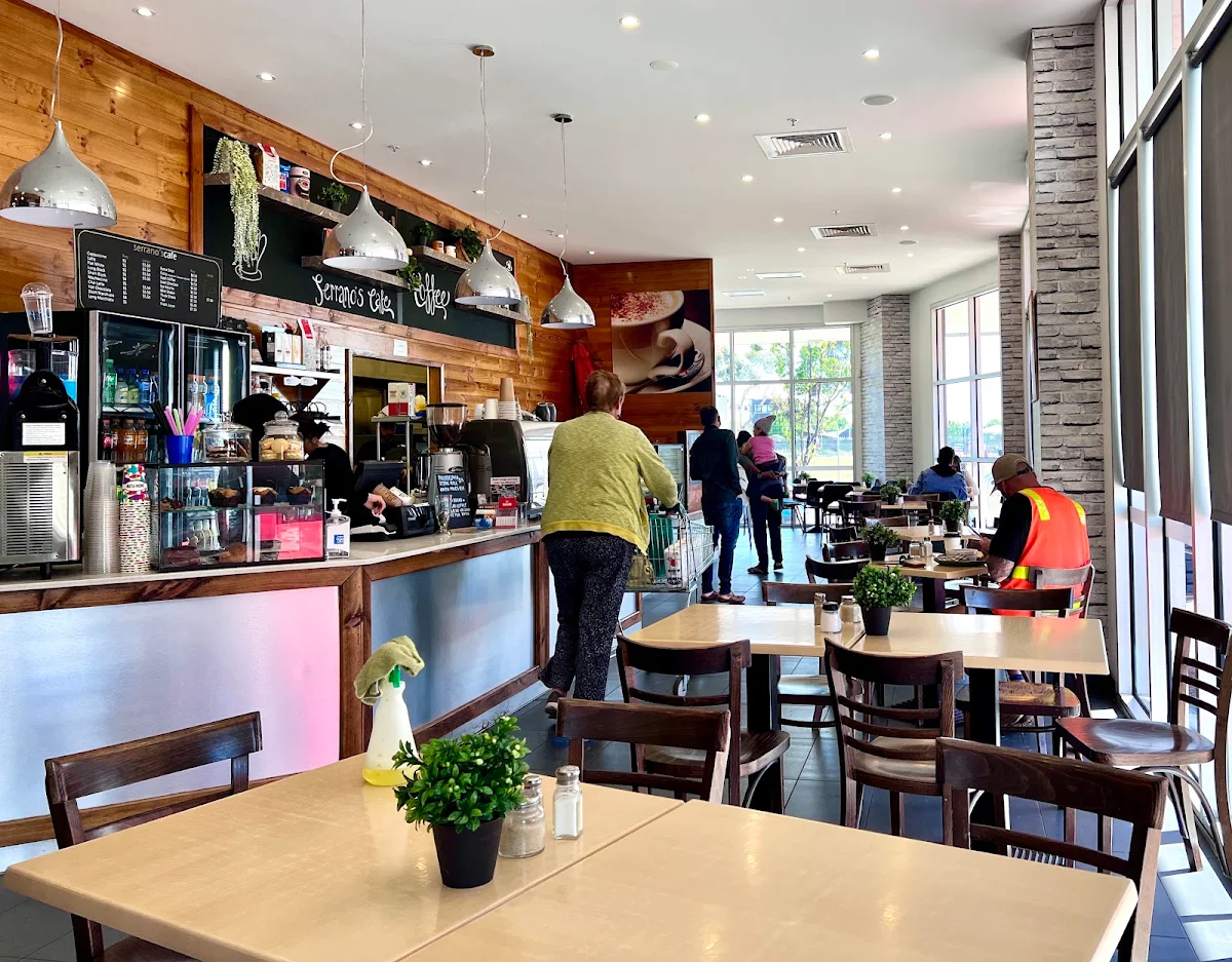 Vibe, Serrano's Cafe