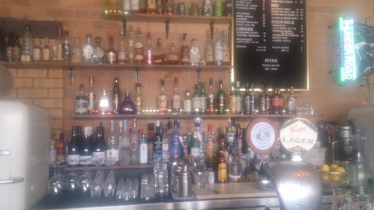 Vibe, Lulie Tavern