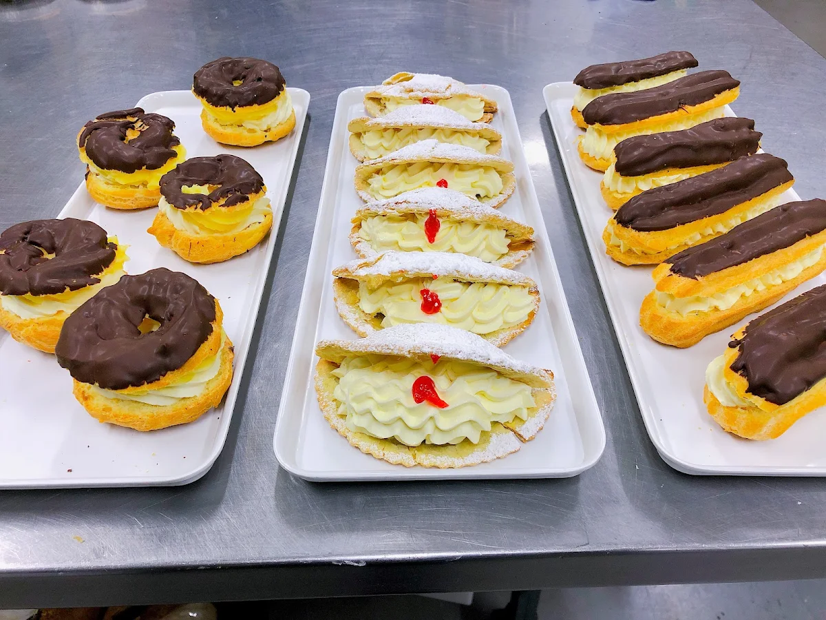 Food & drink, Iron Knob Bakery & Deli