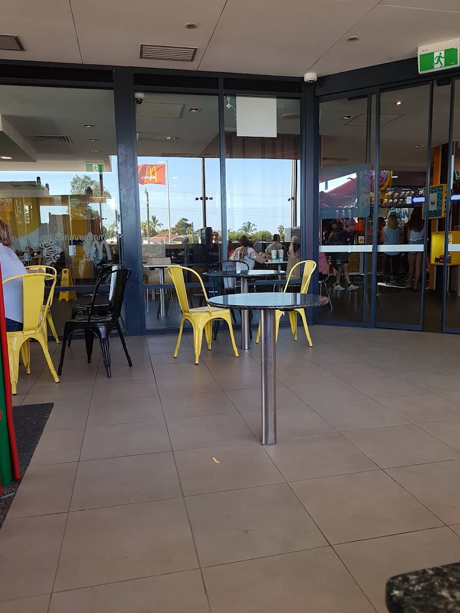 Vibe, McDonald's Warnbro