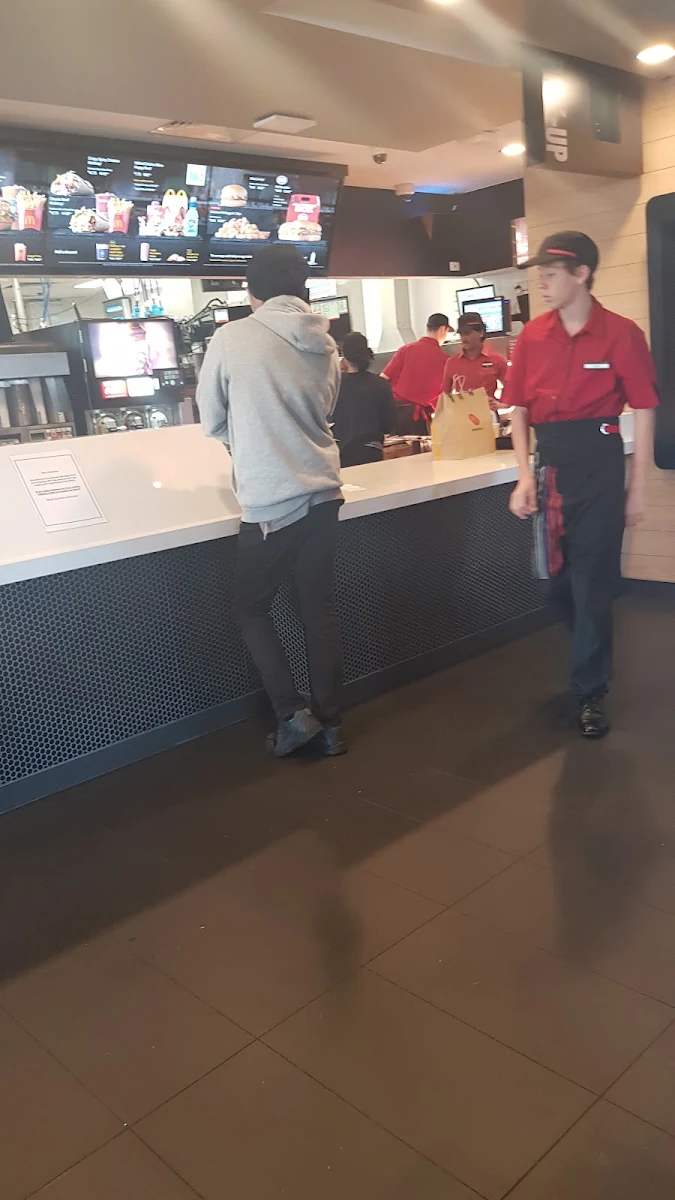 Vibe, McDonald's Warnbro