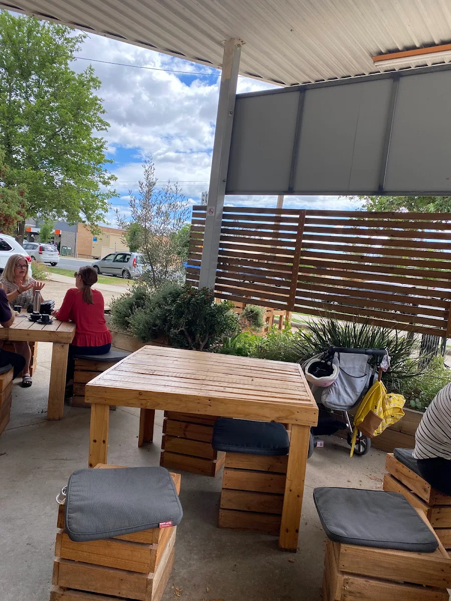 Vibe, The Fox & Brew