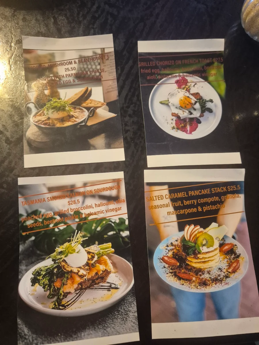 Menu, Mrs. S Café