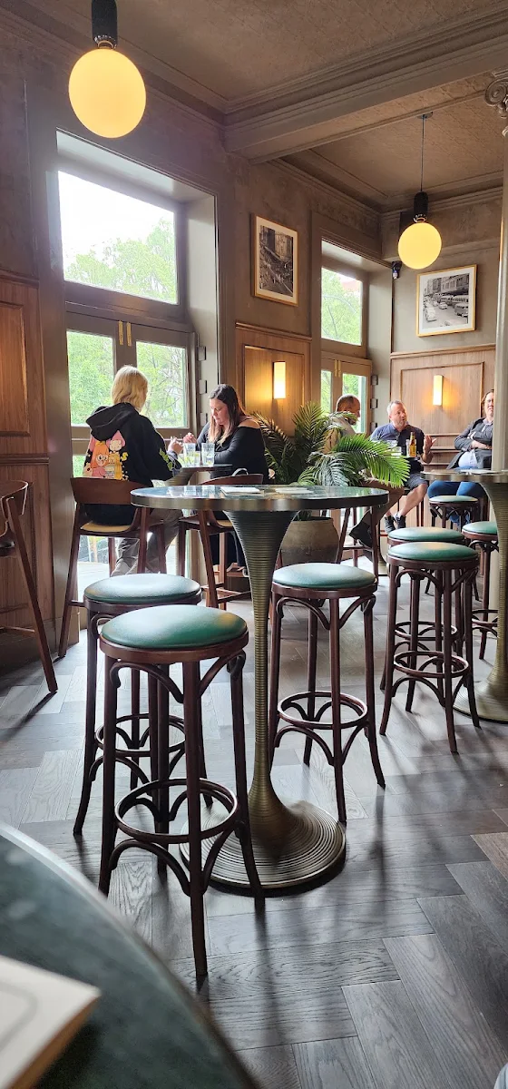Vibe, The Bristol