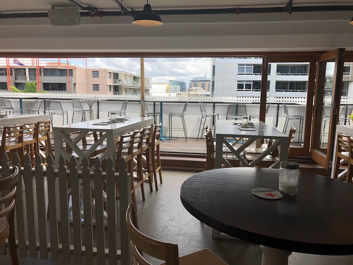 Vibe, The Bristol