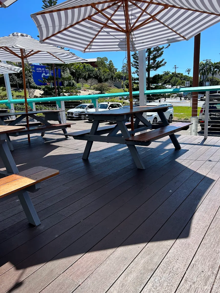 Vibe, The Boat House (Boaty's)