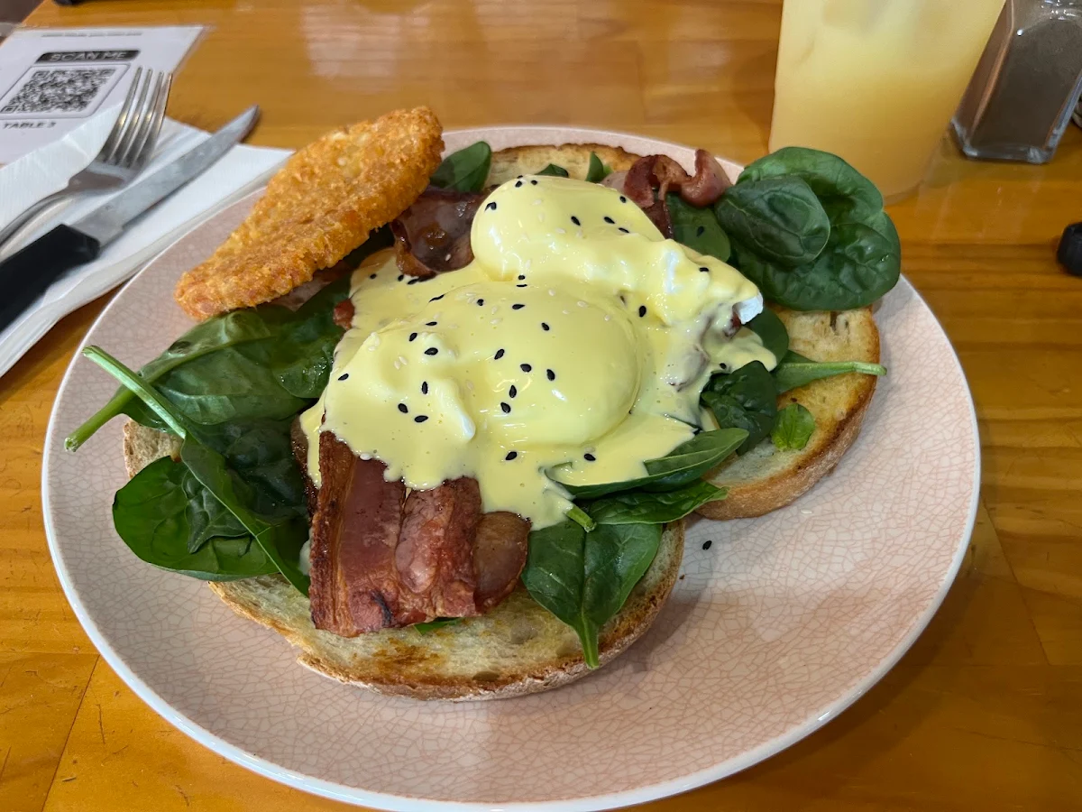 Food & drink, Third Base Cafe