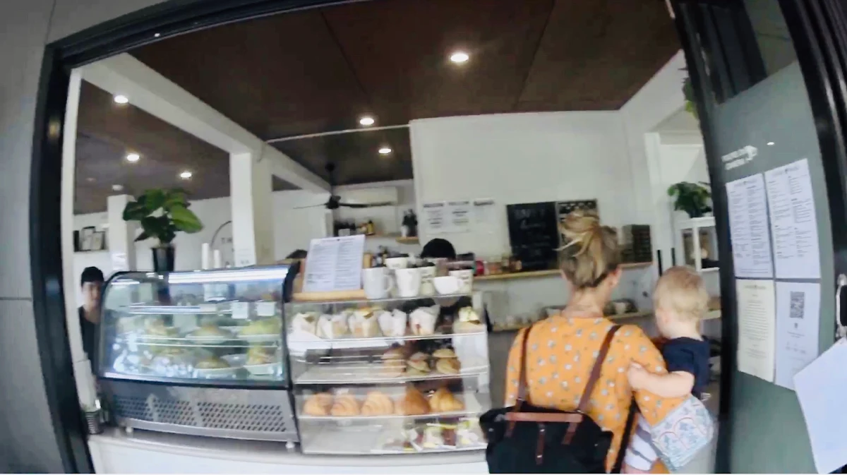 Vibe, Third Base Cafe