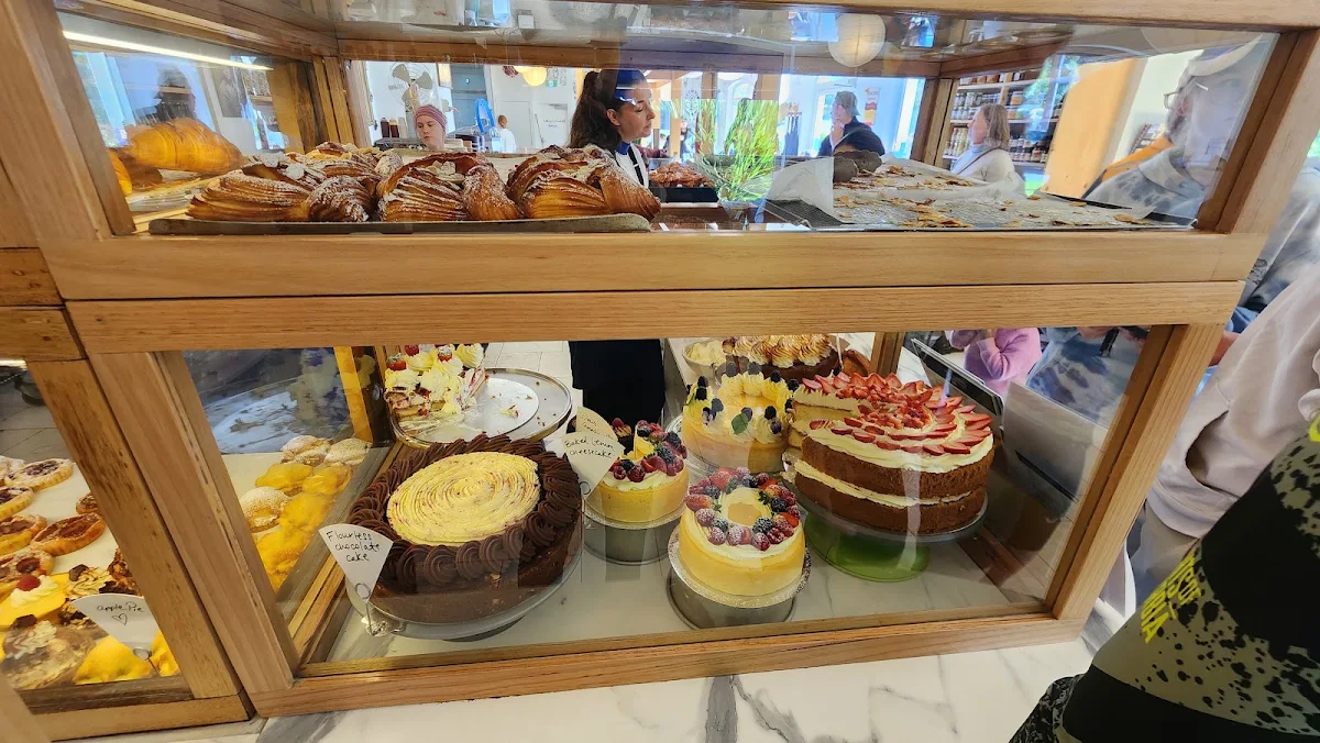 Vibe, Proserpina Bakehouse