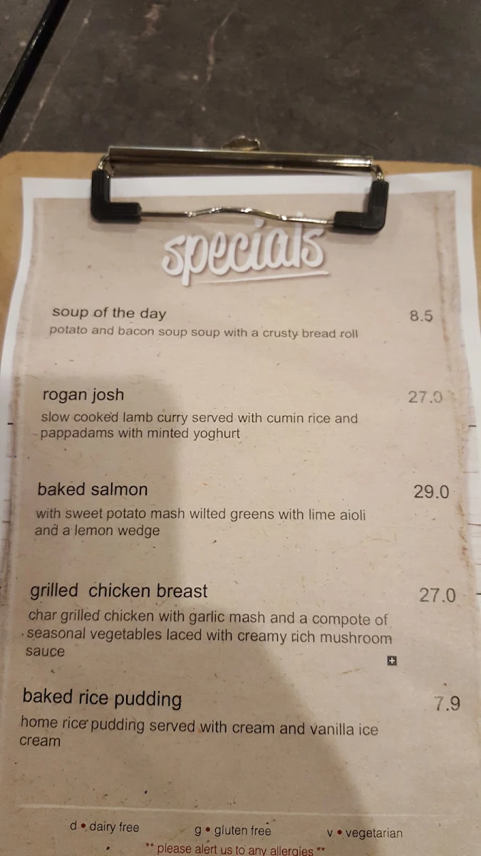 Menu, Golden Point Hotel