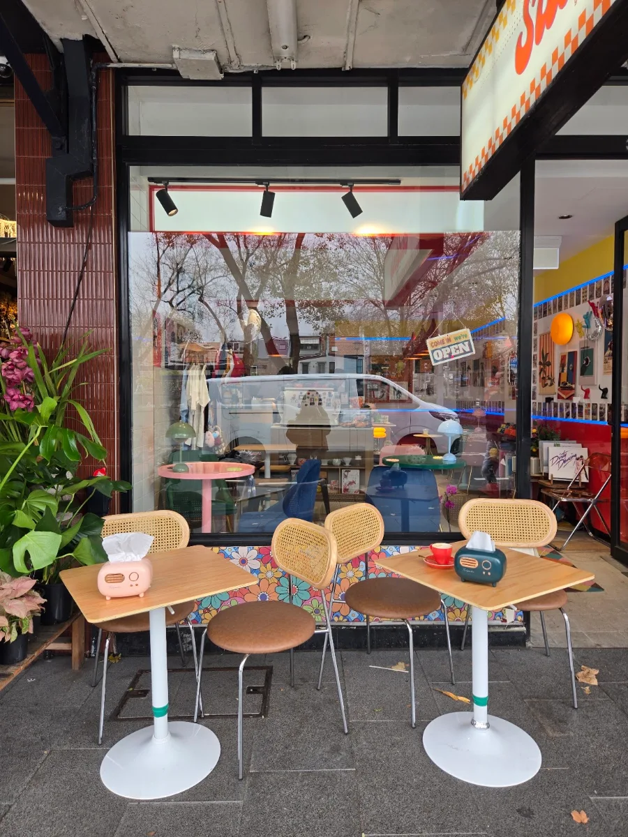 Vibe, Suddenly. Surry hills.