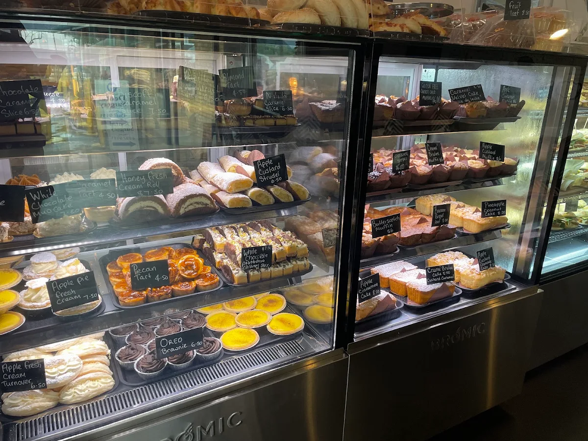 Vibe, 2 Fat Baker's Bakery