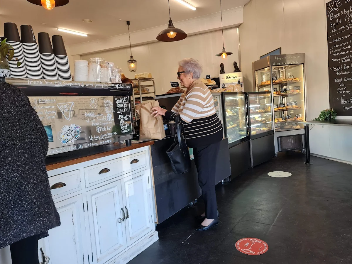 Vibe, 2 Fat Baker's Bakery