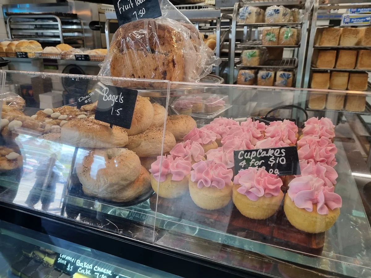 Vibe, 2 Fat Baker's Bakery