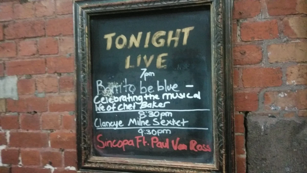 Menu, Paris Cat Jazz Club