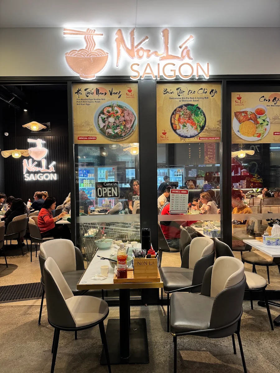 Vibe, Non La Saigon
