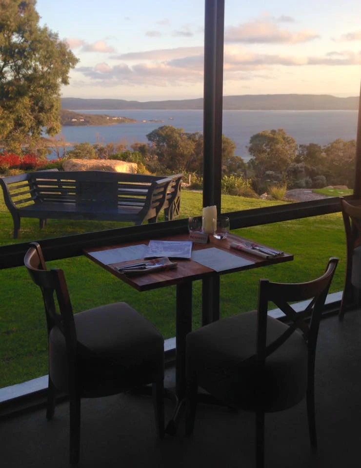 Vibe, Garrison Restaurant & Bar