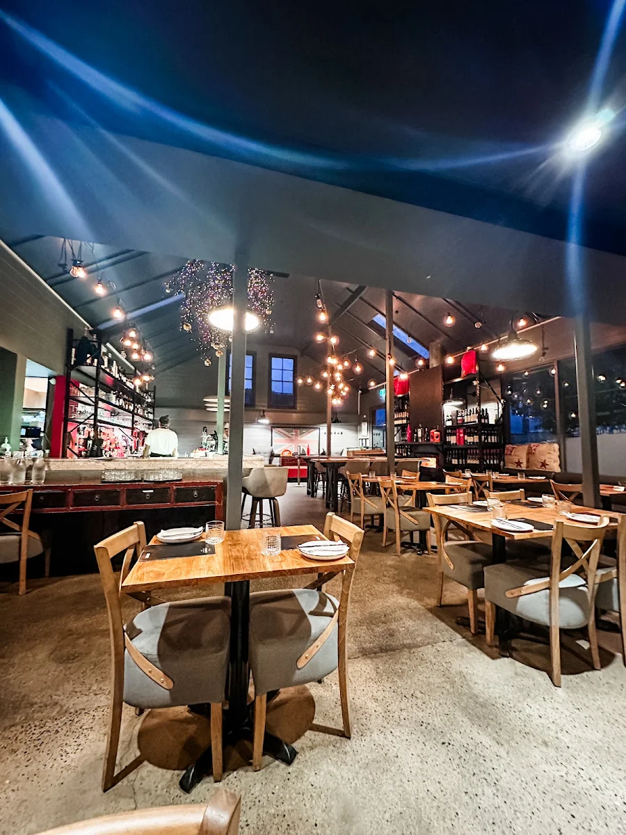 Vibe, Garrison Restaurant & Bar