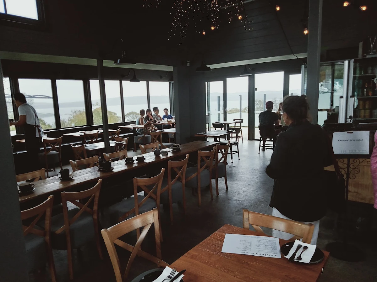 Vibe, Garrison Restaurant & Bar