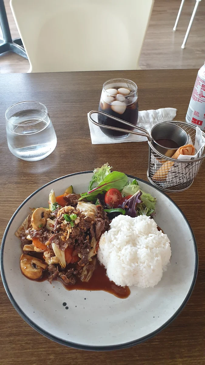 Food & drink, Thai on the Hill Robina
