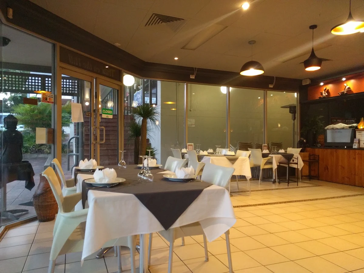 Vibe, Thai on the Hill Robina