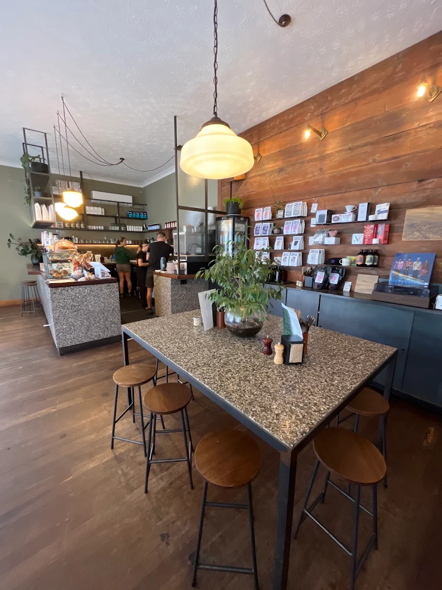 Vibe, Wide Open Road Cafe