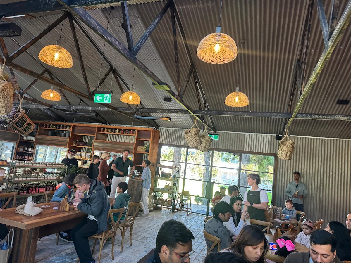 Vibe, Three Blue Ducks Burradoo (Restaurant)