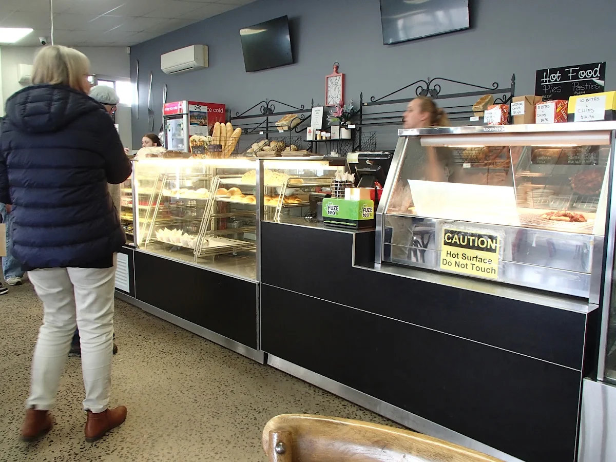 Vibe, Windara Bakery