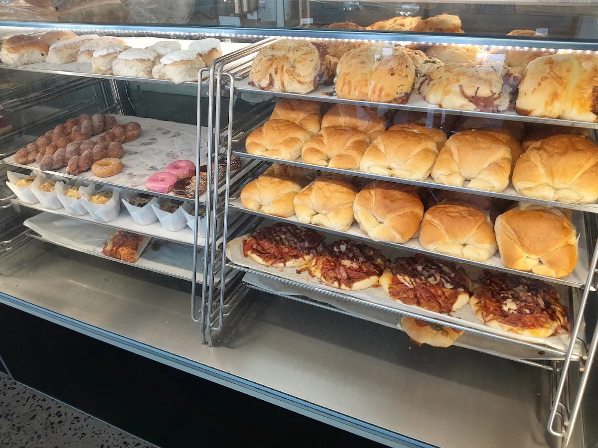 Vibe, Windara Bakery