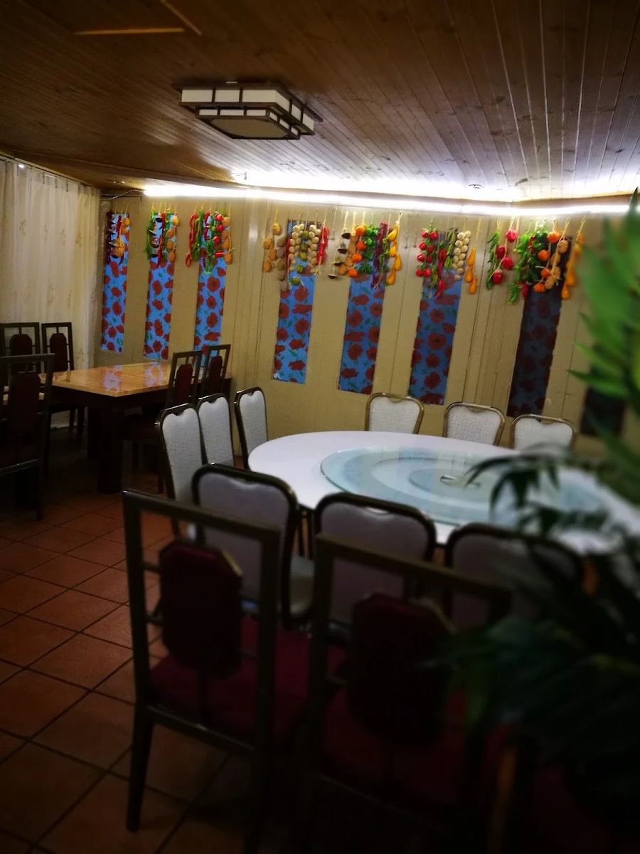 Vibe, Mom Dumpling House