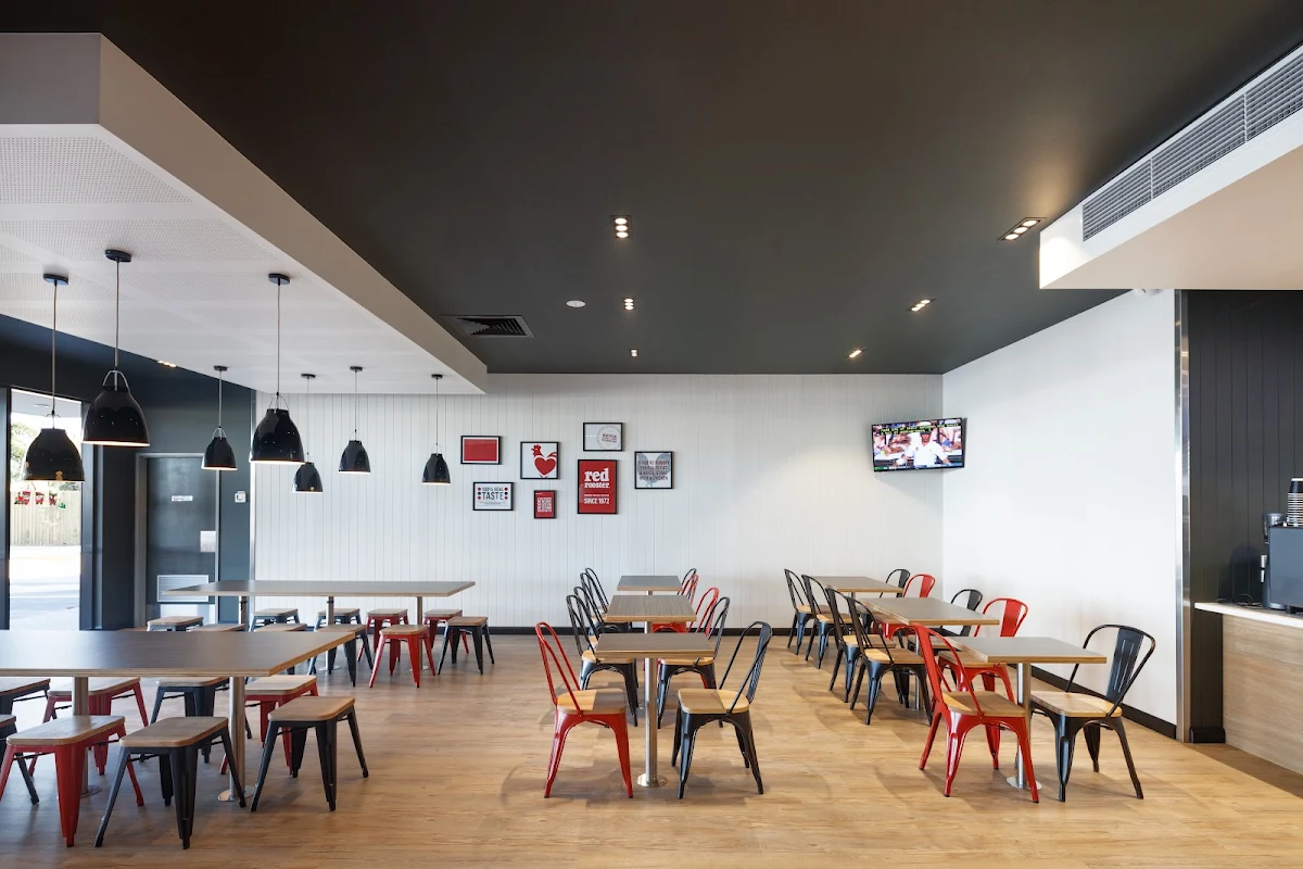 Vibe, Red Rooster Mount Louisa